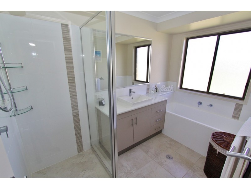 198 Mt Hope Road, Booie QLD 4610