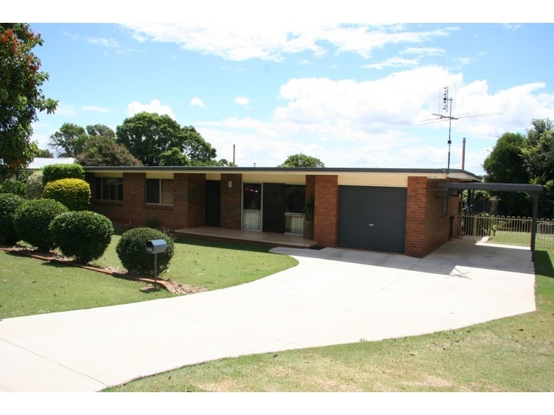 98-100 Moore Street, Kingaroy QLD 4610
