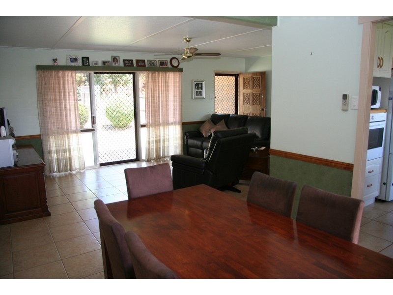 98-100 Moore Street, Kingaroy QLD 4610