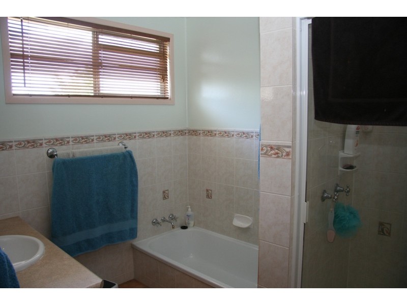 98-100 Moore Street, Kingaroy QLD 4610