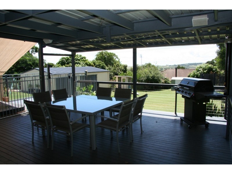 98-100 Moore Street, Kingaroy QLD 4610