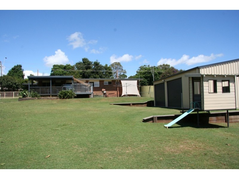 98-100 Moore Street, Kingaroy QLD 4610