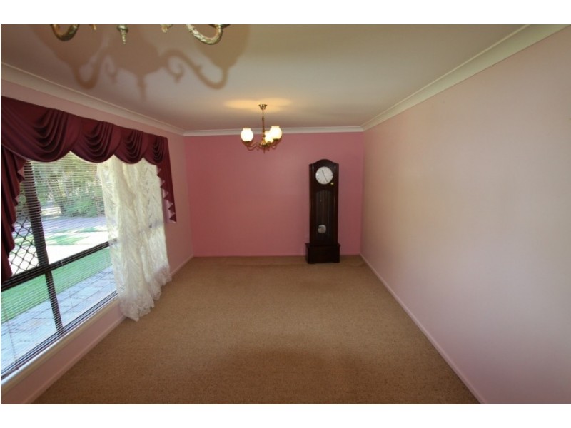 10 Cowie Drive, Kingaroy QLD 4610