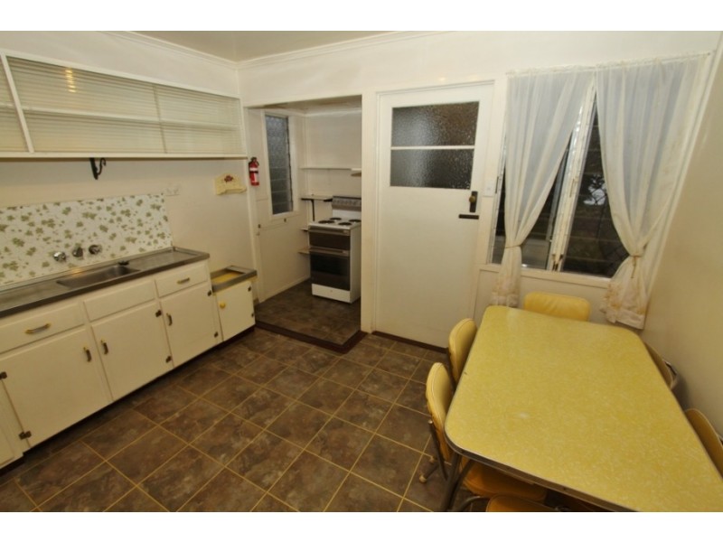8 Murphy Street, Kingaroy QLD 4610