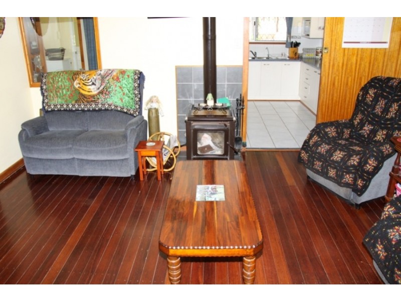 Wattle Camp QLD 4615