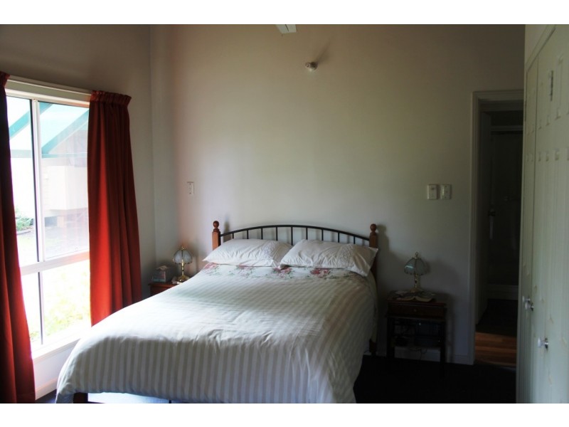 Wattle Camp QLD 4615