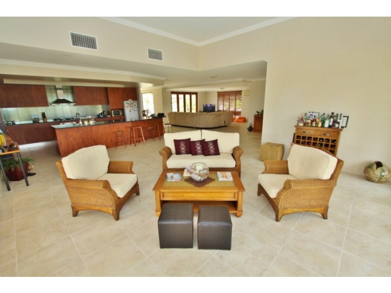 8 Freeman Crt, Kingaroy QLD 4610