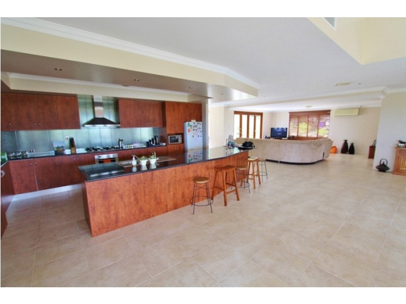 8 Freeman Crt, Kingaroy QLD 4610