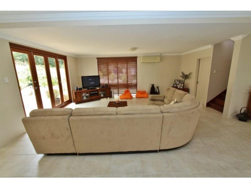 8 Freeman Crt, Kingaroy QLD 4610