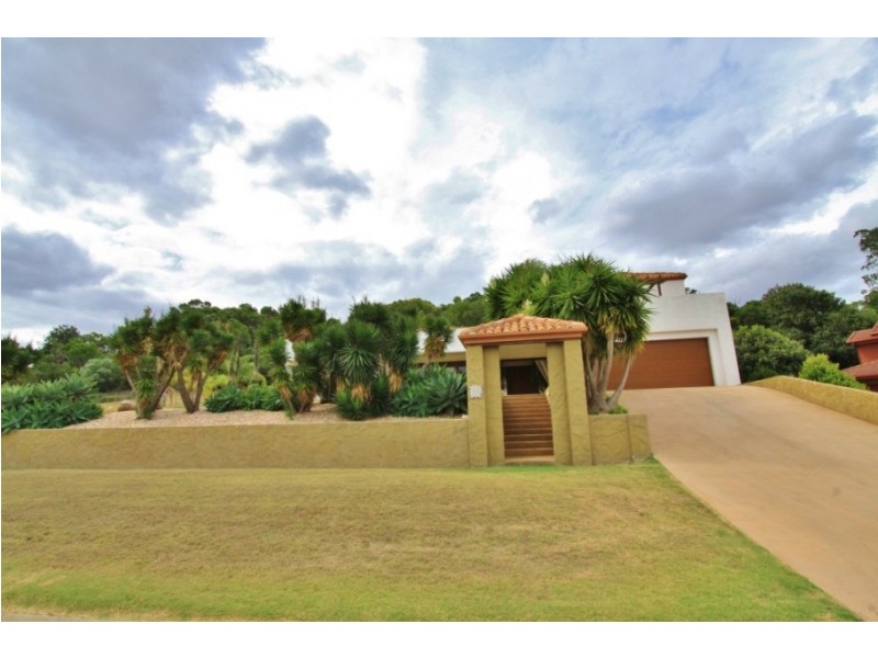 8 Freeman Crt, Kingaroy QLD 4610