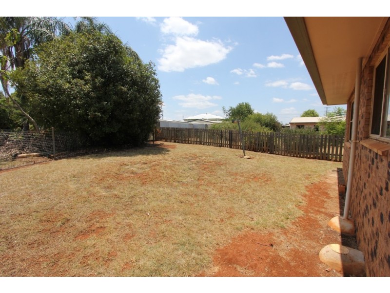 25 Windsor Circle, Kingaroy QLD 4610