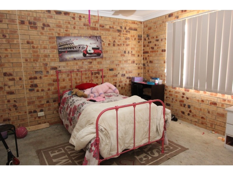 25 Windsor Circle, Kingaroy QLD 4610