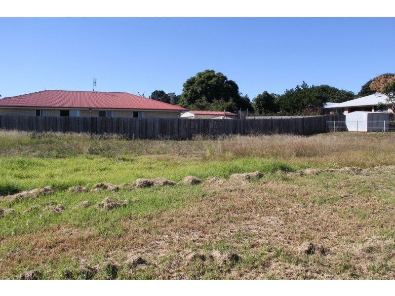 1 jacaranda, Kingaroy QLD 4610