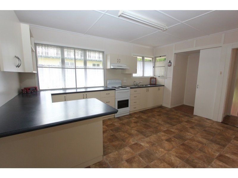 6 Murphy St, Kingaroy QLD 4610