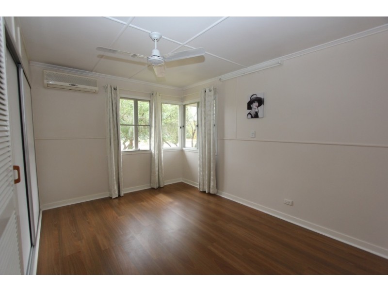 6 Murphy St, Kingaroy QLD 4610