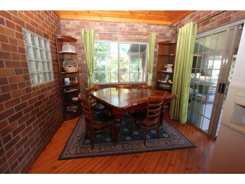 27 North Kerton Rd, Nanango QLD 4615