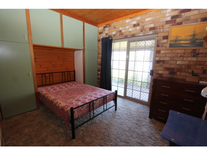 27 North Kerton Rd, Nanango QLD 4615