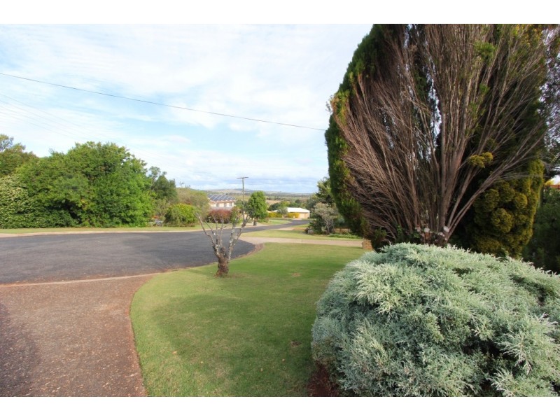 5 Candelo Close, Kingaroy QLD 4610