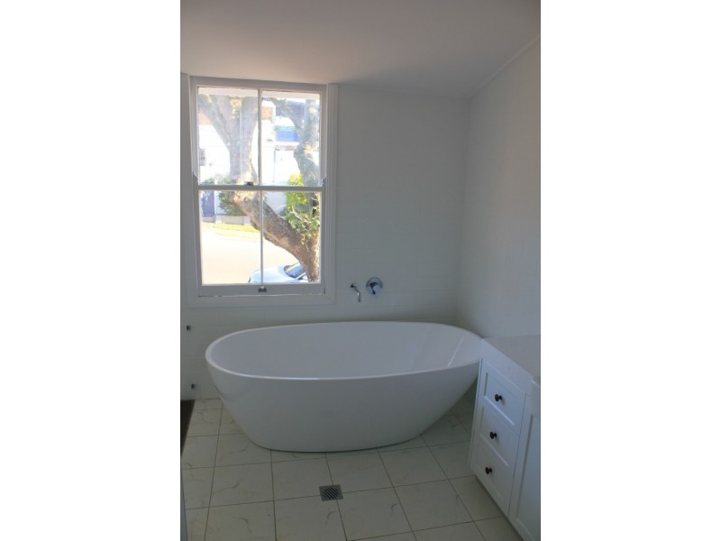 26 Akonna Street, Wynnum QLD 4178