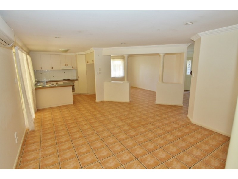 60 Cowie Drive, Kingaroy QLD 4610