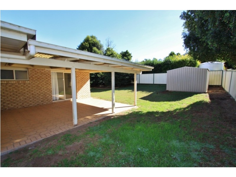 60 Cowie Drive, Kingaroy QLD 4610