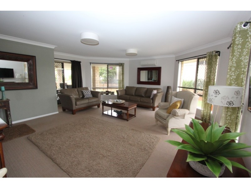 42 Bottlebrush St, Kingaroy QLD 4610