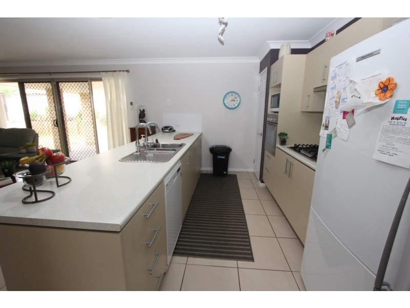 42 Bottlebrush St, Kingaroy QLD 4610