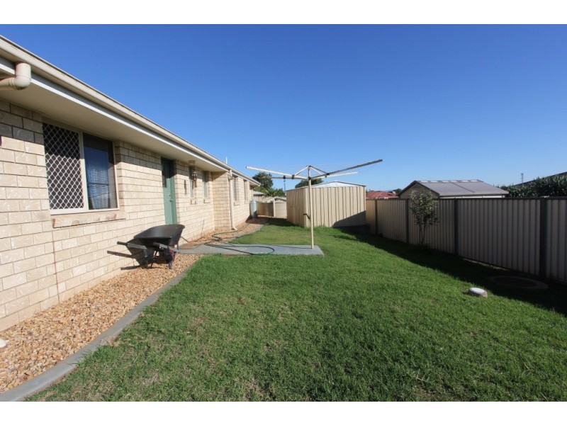 42 Bottlebrush St, Kingaroy QLD 4610