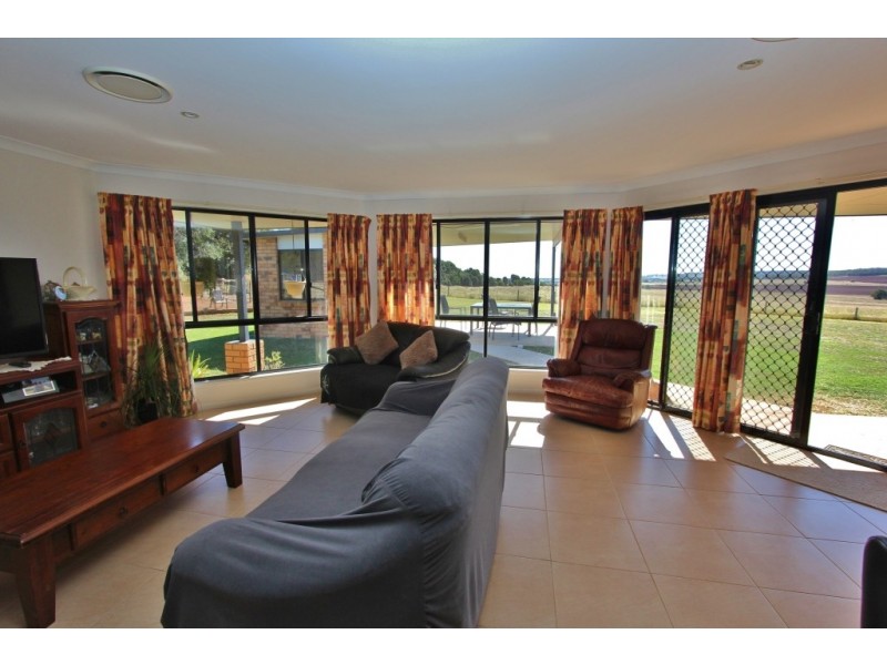 133 West St, Kingaroy QLD 4610