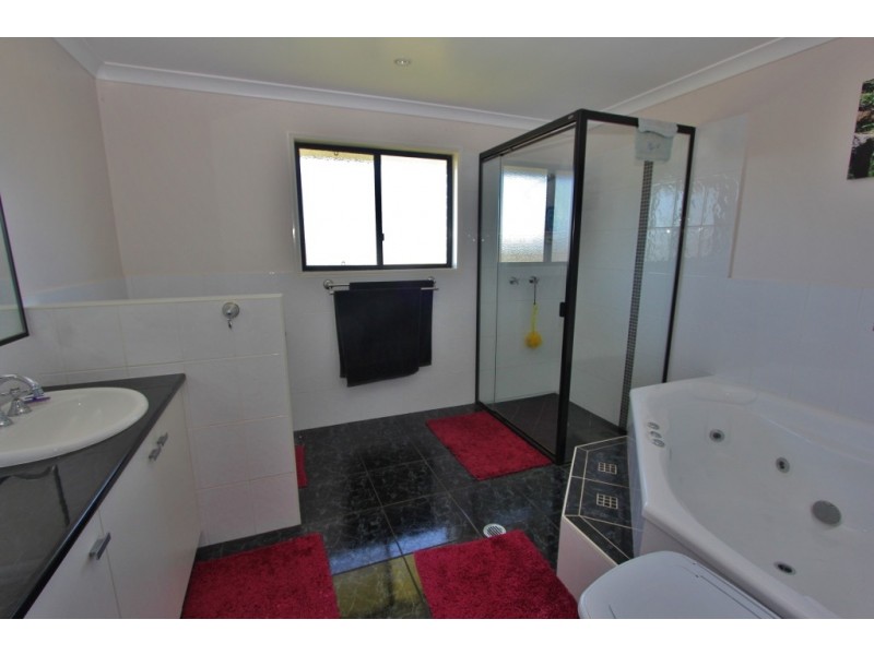 133 West St, Kingaroy QLD 4610