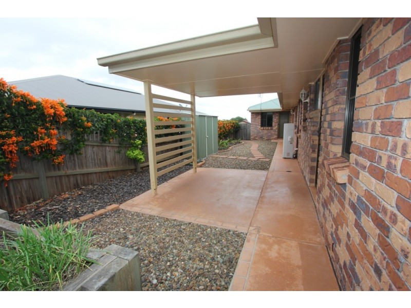 16 Hillview Parade, Kingaroy QLD 4610