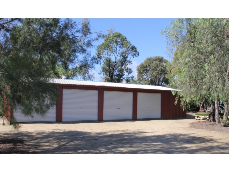 82 Kingaroy Cooyar Rd, Kingaroy QLD 4610