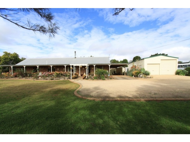1 Tarong Drive, Kingaroy QLD 4610