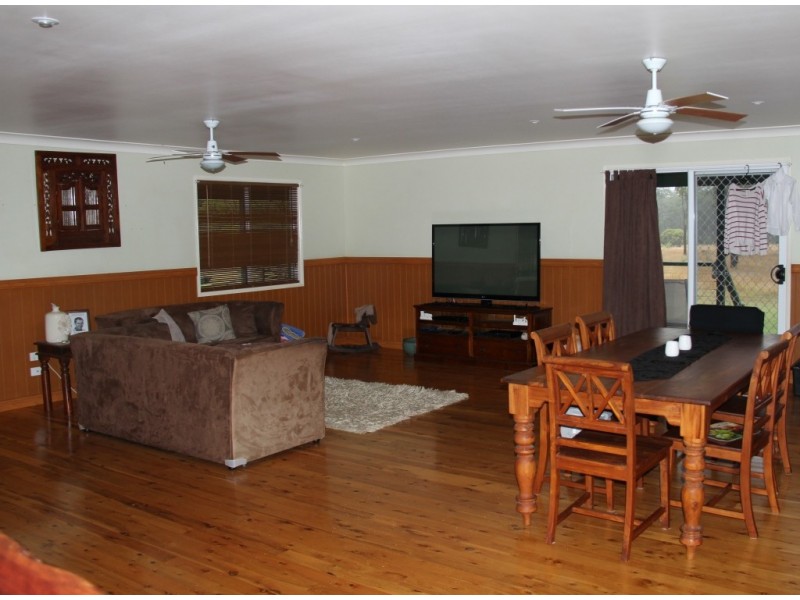 149 Burkes, Booie QLD 4610