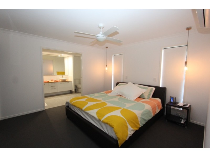19 Bridgeman Pde, Kingaroy QLD 4610