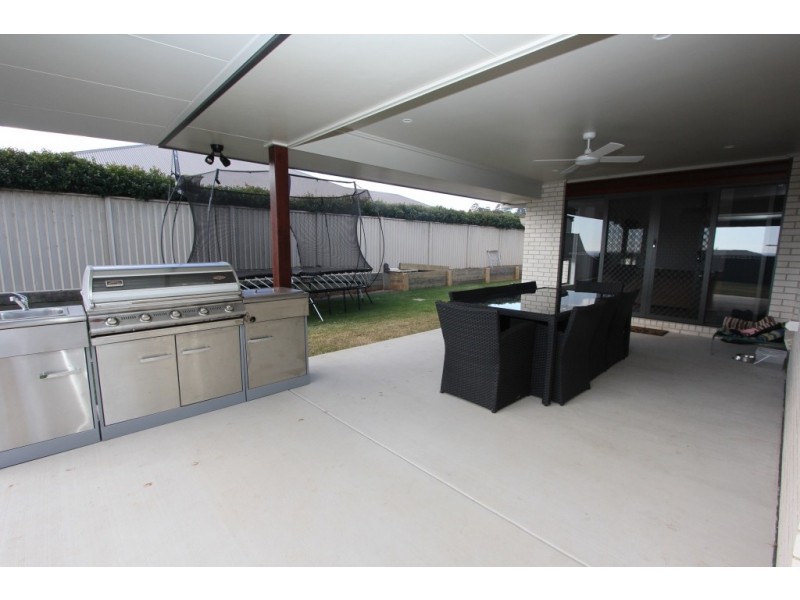 19 Bridgeman Pde, Kingaroy QLD 4610