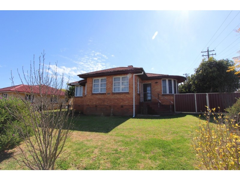 122 Doonkuna St, Kingaroy QLD 4610