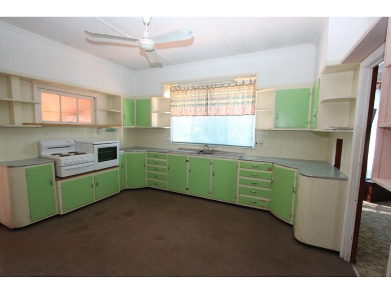 122 Doonkuna St, Kingaroy QLD 4610