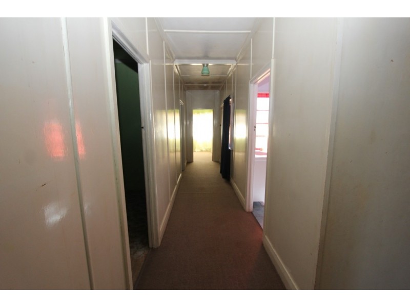 122 Doonkuna St, Kingaroy QLD 4610