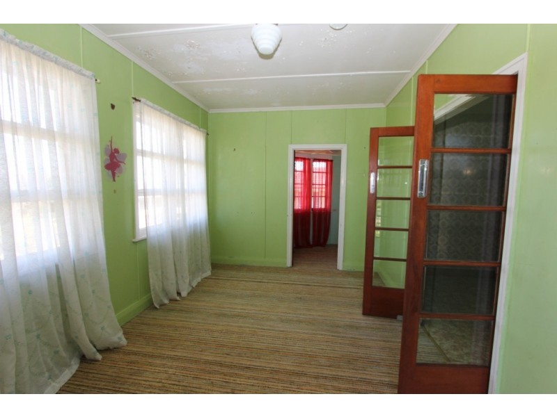 122 Doonkuna St, Kingaroy QLD 4610