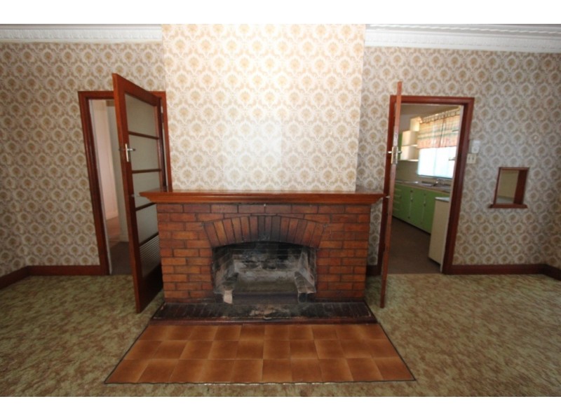 122 Doonkuna St, Kingaroy QLD 4610