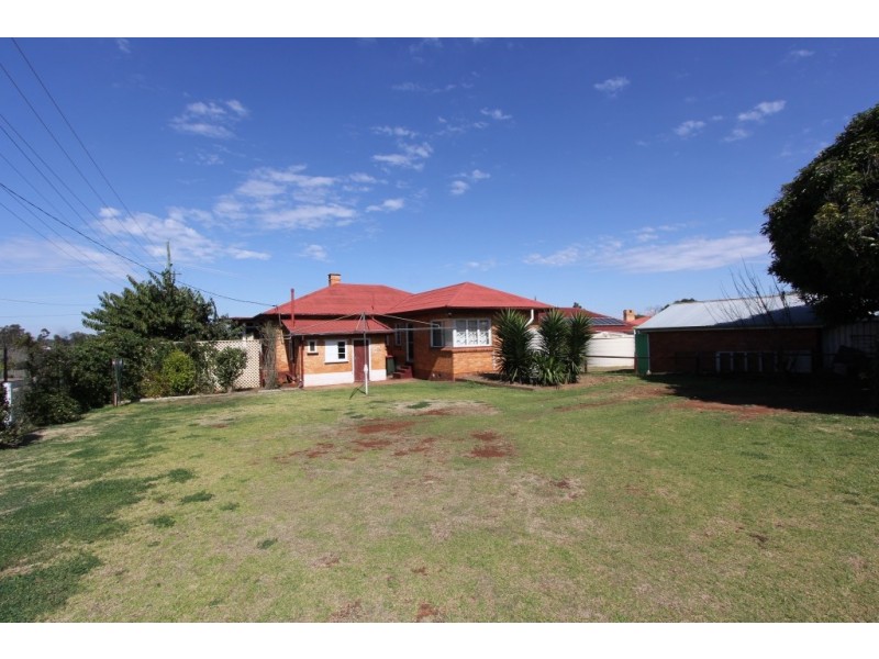 122 Doonkuna St, Kingaroy QLD 4610