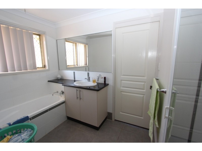 82 Windsor Circle, Kingaroy QLD 4610