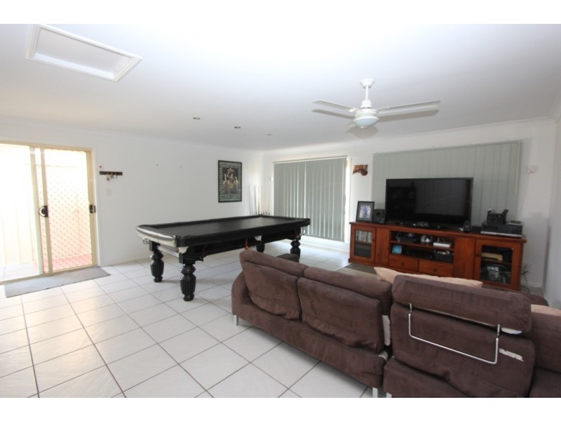 4 Hillview Parade, Kingaroy QLD 4610