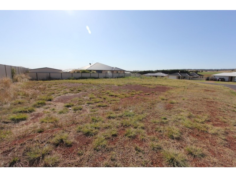 15 Frangipani Drive, Kingaroy QLD 4610