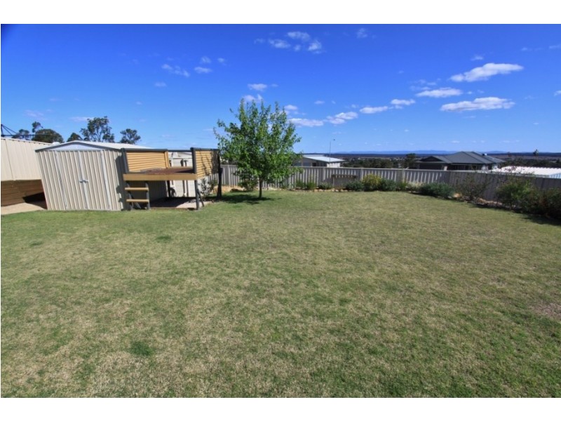 3 Ashby Crt, Kingaroy QLD 4610