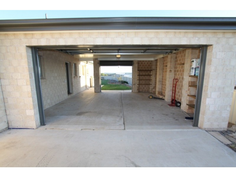 3 Ashby Crt, Kingaroy QLD 4610