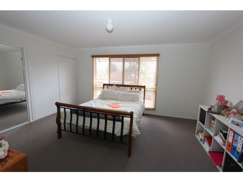 Unit 2,26 Edward Street, Kingaroy QLD 4610