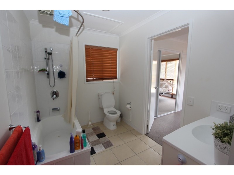 Unit 2,26 Edward Street, Kingaroy QLD 4610
