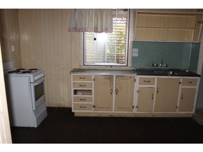 1/13 Jarrah Street, Kingaroy QLD 4610